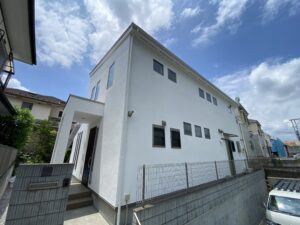 平塚市宮松町　S様邸　モルタル外壁塗装、ガルバリウム鋼板屋根塗装　